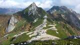 「雨により沢が増水、橋が流される　約20人の登山者が一時立ち往生　近くの山小屋に移動し宿泊　一夜明け、ケガと疲労で2人が自力下山できず警察などが救助　北アルプス烏帽子岳で遭難」の画像1