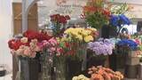 「5月10日は「母の日」　生花店にぎわう　一番人気はカーネーション「いつもお世話になっているので」」の画像1