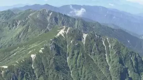 「仲間が滑落した」大阪府の58歳男性が下山中に木の根でつまずき約25ｍ滑落　警察と遭対協の隊員が背負って救助　疲労しているが目立ったケガなし　中央アルプス空木岳で遭難