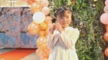 大型店が閉店…恒例の「入学式向けファッションショー」に開催の危機　“仲間”の協力で無事開催　新1年生がランウェイを歩いてかわいくポーズ