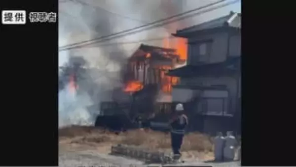 全焼の住宅含む3棟を焼く　立ち木を燃やしていた火が延焼か　けが人や逃げ遅れた人は無し