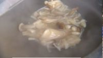 「あったまる…」鍋に炒め物　寒い冬にキノコをどうぞ　産地でイベント　コリコリ食感「黒あわび茸」も人気