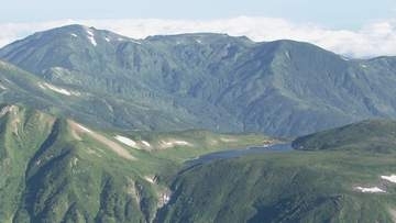 「登山道で高齢の男性が意識がなく心肺停止のようだ」長野県警のヘリが救助、搬送先の病院で死亡が確認　北アルプス白馬乗鞍岳で遭難