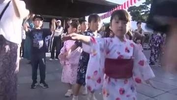 夏の風物詩「善光寺お盆縁日」　今年で17回目　境内には盆踊り　「難しかったけど、楽しかった」　長野市