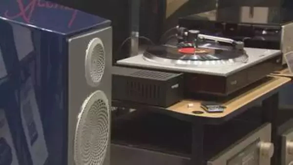 ”こだわりの音”を求めて　オーディオフェアにぎわう　国内外約50メーカーの音響機器を展示販売　NBSホールで聴き比べも