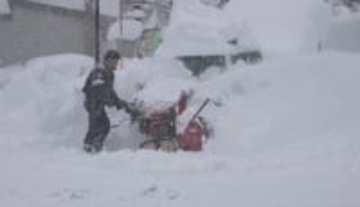 【大雪情報】長野県北部の大雪警報は継続　小谷村の積雪は160センチに迫る　上信越道の長野ICから上越JCT間は上下線とも通行止めに