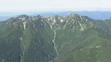 「熱があり動けず、自力下山は厳しい」和歌山市の52歳男性が南アルプス中岳に登頂後に体調不良　山小屋に宿泊も回復せず　消防が背負って下山して救助