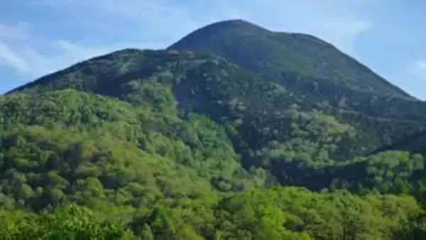 疲労で足がつり動けなくなる　17人パーティのツアー登山に参加の和歌山県の59歳女性が遭難　警察などが出動、救助　八ヶ岳連峰蓼科山