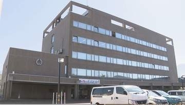 街づくり巡り7日間の論戦へ　長野・飯山市長選が告示　現職と新人の3人が立候補　人口減少が進む市の活性化策が争点に　投開票は25日