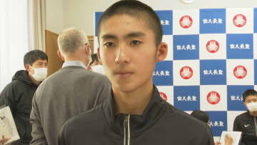 佐久長聖　都大路3連覇へ「個」から「チーム力」へ転換　去年Vメンバー6人卒業…中心は5000メートル13分台の酒井崇史主将　高見澤勝監督「ずば抜けた選手がいない分、全員で戦う」【全国高校駅伝】