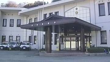 バイク3台が転倒　2人が重傷　仲間4人でモトクロス場を走行、2番目が転倒、後続の2台も相次いで転倒　下り坂でバランス崩したか　長野・泰阜村