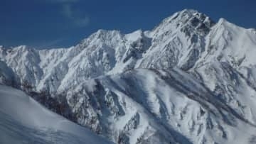 「落としたザックを拾いに行ったまま…」大阪府の公務員の63歳男性が死亡　約250メートル下で発見　滑落か　北アルプス西遠見山付近で遭難