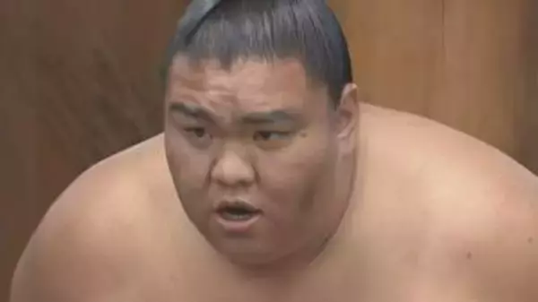 大相撲夏場所14日目　上松町出身の御嶽海は千代翔馬に勝つ　2場所連続の勝ち越し決める