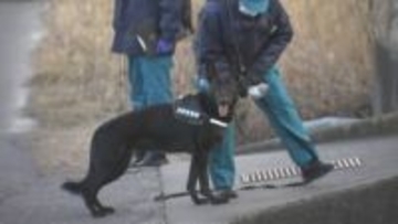 玄関先で刃物を突きつけ「マネー、マネー」と現金を要求　同じアパートに住む無職の45歳男を強盗未遂の疑いで逮捕　本人から伊那署に犯行を認める電話　長野・伊那市