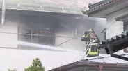 飯田市の住宅街で火事　住宅兼事務所の2階部分から出火か