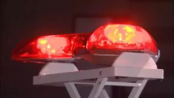「事故を起こしてしまった」ドライバーが通報　80代女性はねられ顔面など骨折　国道を歩いて横断していたか　現場は信号機や横断歩道はない場所