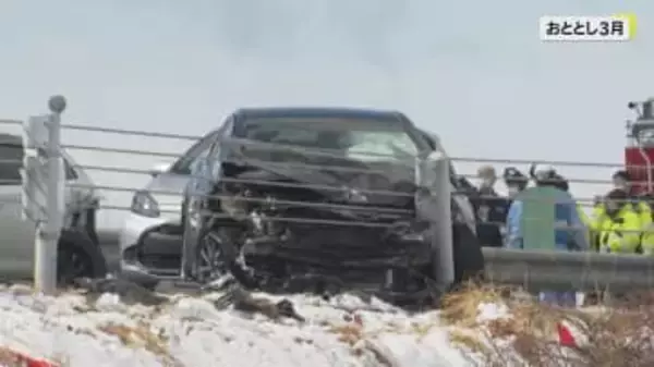 2年前、濃霧により上信越道で48台が絡む事故…多重事故が発生した想定で訓練　乗客の避難や負傷者の救助、事故車両の移動など通行止め解除までの一連の動きを確認