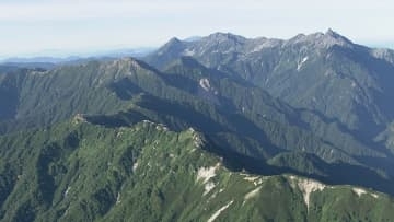 北アルプス燕岳で遭難　愛知県岡崎市の59歳男性が重傷　下山中にバランスを崩して転倒