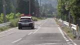 「「クマが道路を横断」小学校近くで目撃　体長約1メートル　保護者が送迎し、警戒しながら登校　付近を捜索するも見つからず　長野市」の画像1