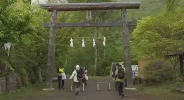 「安全登山を」　浅間山の噴火レベル引き下げを受け登山口で啓発　火口から約500メートルの前掛山まで入山可能に
