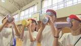 「「真夏日」小学校で運動会の練習　定期的に水分補給して「熱中症対策」　養護教諭が「暑さ指数」を確認　長野市」の画像1