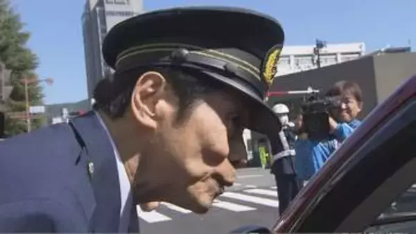 自転車「ながらスマホ」の根絶　通学路や生活道路の安全　峰竜太さん「スピードは控えめ、心の余裕はたっぷりで」　春の交通安全運動