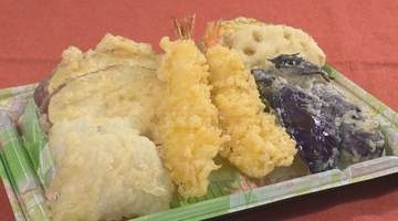 「山梨の7倍売れる」長野のお盆の定番“天ぷら”　「油の価格高騰」「猛暑で揚げ物が大変」スーパーで買い求める県民が多く　北信地域では“おやき”も「仏壇と神棚に供える」