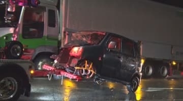 国道で軽自動車と乗用車が衝突　軽自動車の男性が死亡　乗用車の80歳の男を現行犯逮捕　カーブで反対車線にはみ出したか