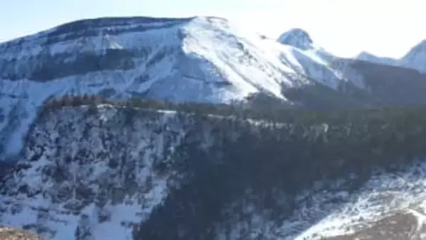 「強風のため動けなくなった」登山中に外国籍の20代の3人が遭難　警察などが救助へ　八ヶ岳連峰硫黄岳付近