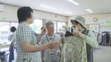 「「押し売りはしない」86歳ベテラン店員も接客　創業72年の衣料品店がシニアに人気　「選ぶのが楽しい」ブラウス、Tシャツ、帽子など約3000点を“出張販売”「他の店にできない隙間を縫うようなサービスを」」の画像1