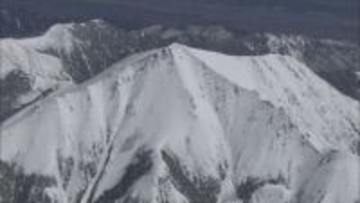 北アルプス常念岳で遭難　倒れている人を登山者が発見し警察に届け出　朝からヘリで救助へ