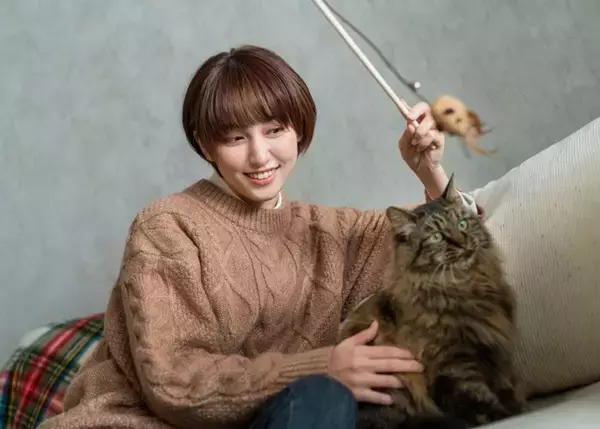 猫が『おもちゃに興味を示さなくなった』ときの理由5つ　遊ばなくなるのはなぜ？夢中にさせるコツまで