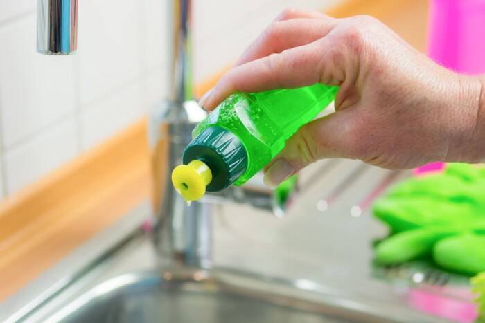 猫が使う『食器』をキレイにする方法4つ　洗うときのコツや洗剤の選び方も解説