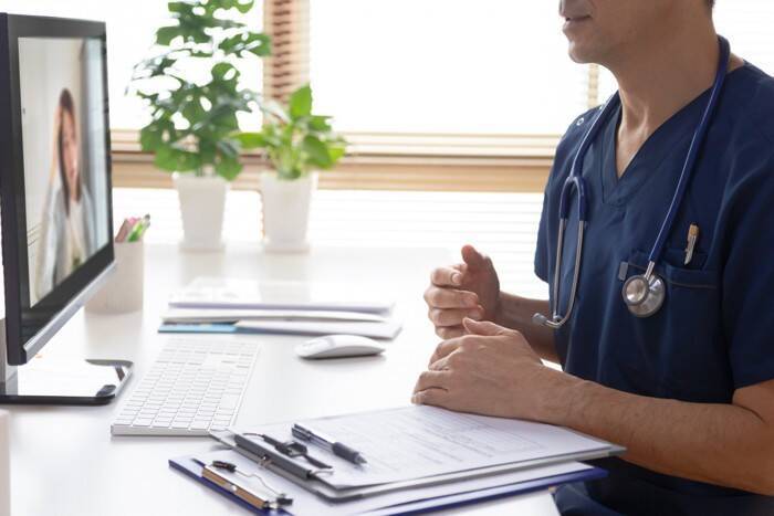 【獣医師執筆】自宅で相談できる時代へ…猫の「オンライン診療」活用ガイド