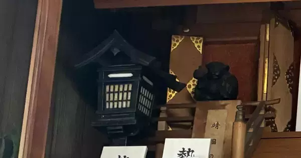 家の中で『物音』がして様子を見に行ったら、『神棚の中』に……『予想外の瞬間』に３万いいね「神の使い」「違和感がまったくない」と反響