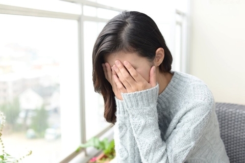猫の飼い主を襲いやすい『後悔』5選　早いうちに改めたいことや悔やまないための心得