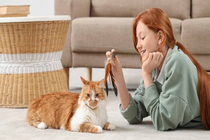 猫が『ご機嫌』なときにするサイン6選　どんなときに見られる？いい気分にさせるコツまで