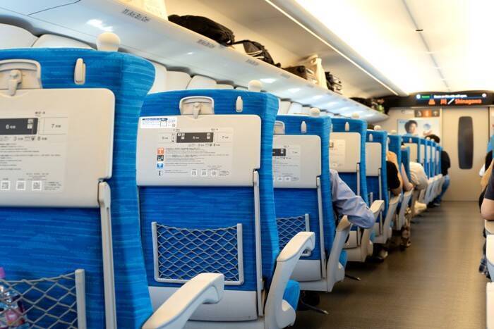 猫を『新幹線』に乗せるときに注意すべきこと4つ　乗車規定や費用、守るべきマナーまで