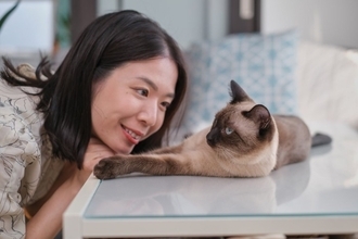 猫にとって『信頼の置ける人』に当てはまる特徴4つ　心を許す理由や安心感を与える接し方