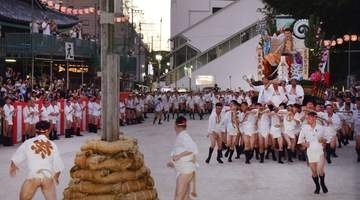 【動画】福岡市に響く朝山笠の「オイサ！」