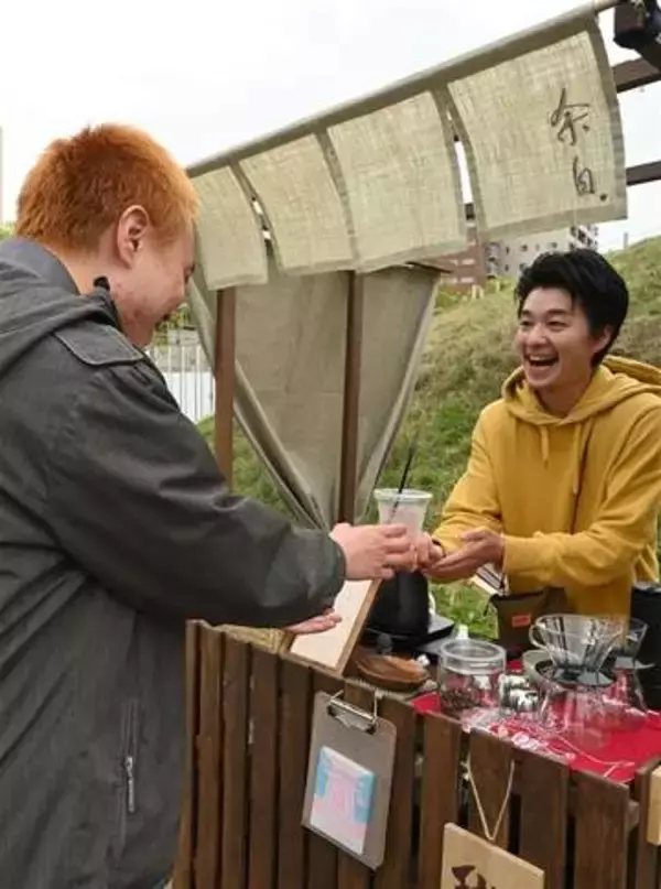 コーヒーで日常に「余白」を　長崎市に〝出没〟注目集める屋台式店