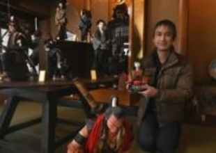 布で作った150点ずらり　福岡・嘉麻市の梅ケ谷北洋記念館で人形展