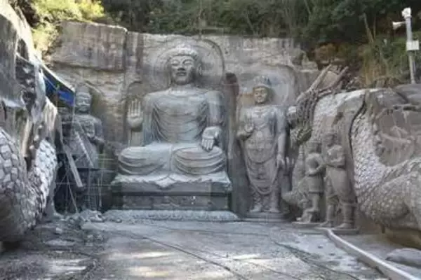 熊本・上天草の「やすらぎの磨崖仏」　90歳の大島さん「趣味」で制作、半世紀　4月23～26日初公開
