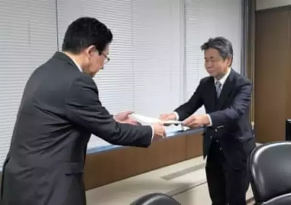 ［大分県］議員定数7減「15」　日田市議会　商議所が提言　人口5万人未満を想定