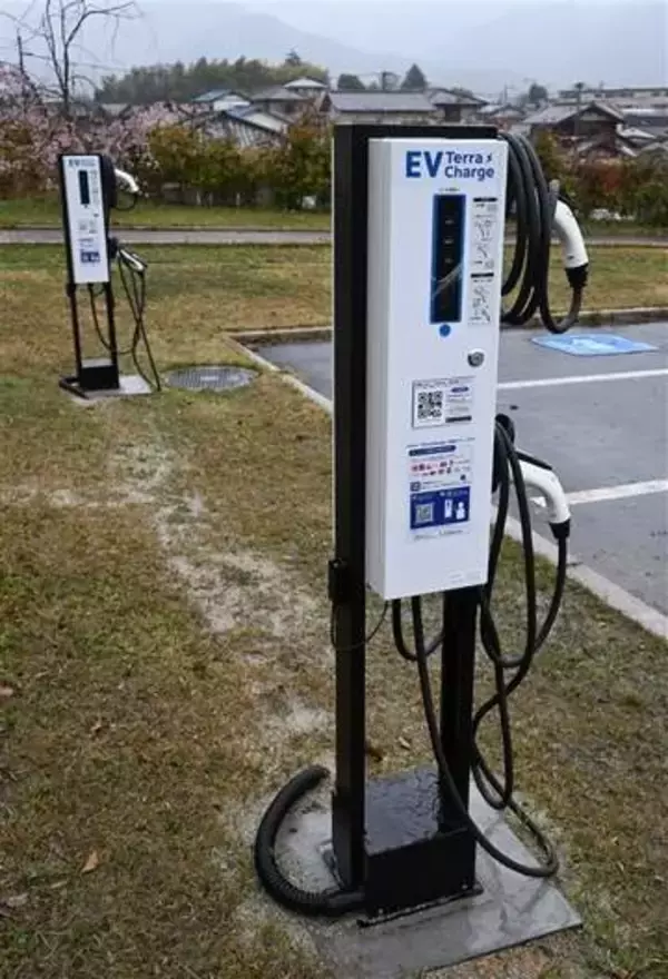 福岡・直方市が公園にEV用充電器　災害時には無料開放も
