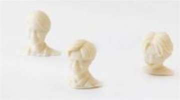 自分だけの「顔チョコ」、北九州の会社が販売　AI使い一口サイズに