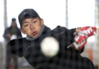 ソフトバンクホークス今宮「野村に負けない」　開幕遊撃手争い打ち勝つ