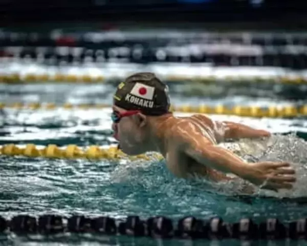 ダウン症スイマー石橋湖巴さん、世界大会出場を北九州市長に報告