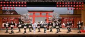 芸妓衆総出演「博多をどり」　あでやかな踊りや三味線、長唄披露