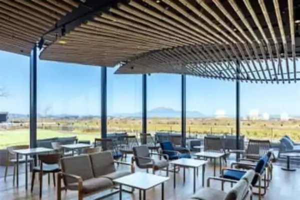 霧島酒造とスタバが初のコラボ店、宮崎・都城市にオープン